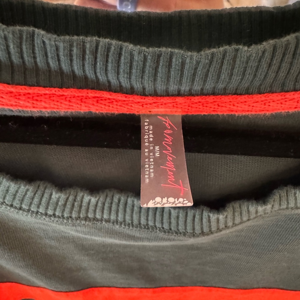 FP movement pullover - Picture 2 of 4